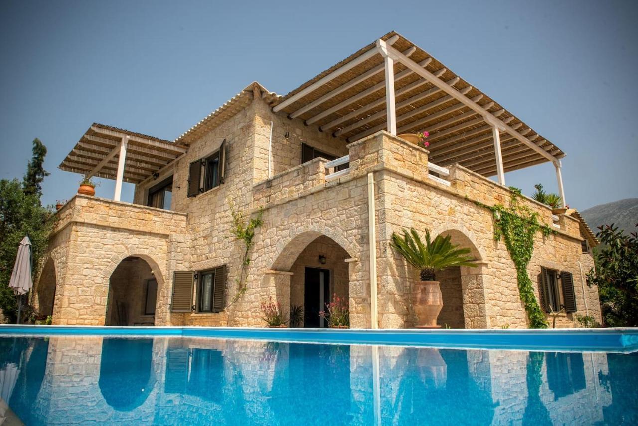 Magnificent, Authentic Private Villa And The Guest House Кардамили Экстерьер фото
